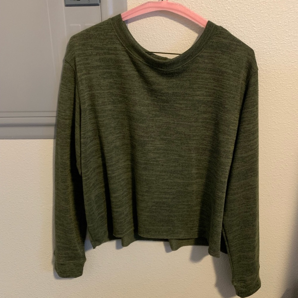 Agnes and Dora green cropped sweater